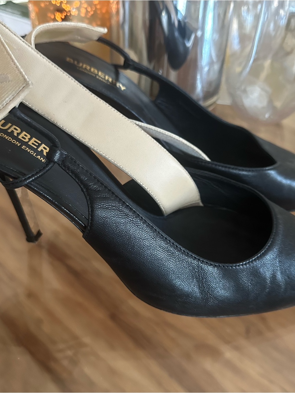 Burberry Black Leather Pointed Slingback Heels with Beige Strap - Picture 3 of 8